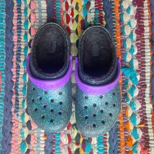 Fuzzy glitter crocs